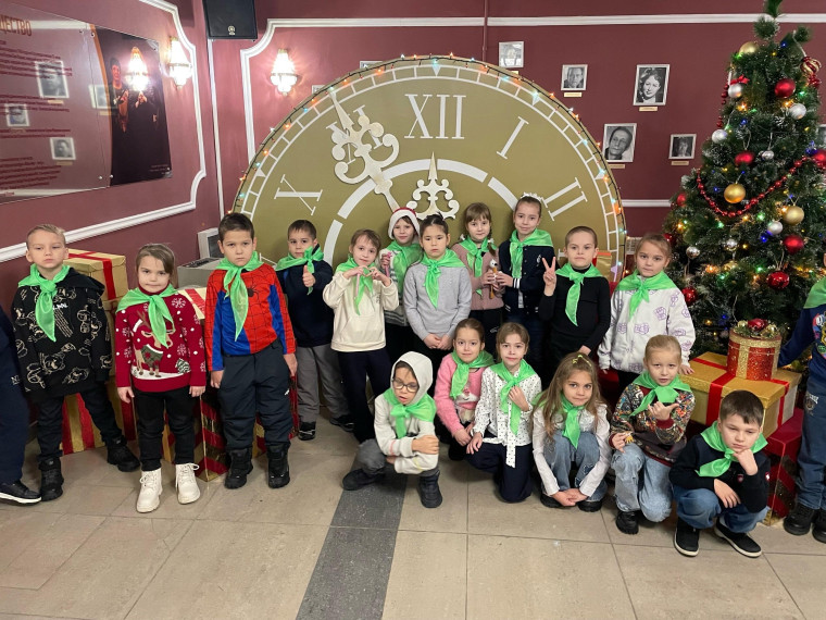 1г в драматическом театре.