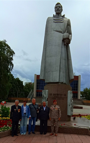 ИГОРЬ НИКОЛАЕВИЧ РОДИОНОВ – КОМДИВ ЖЕЛЕЗНОЙ ДИВИЗИИ.
